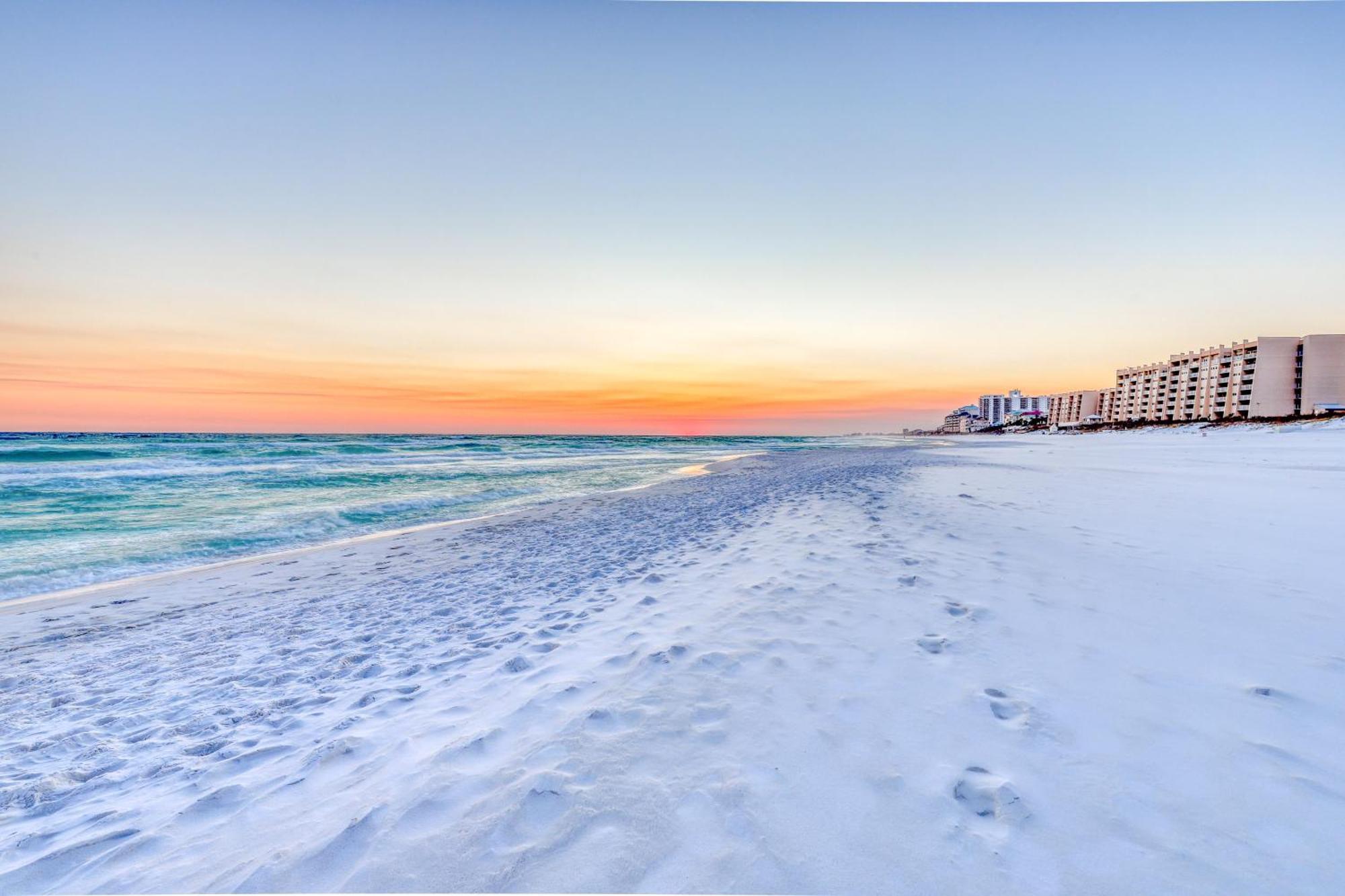 Beach House Destin Room photo