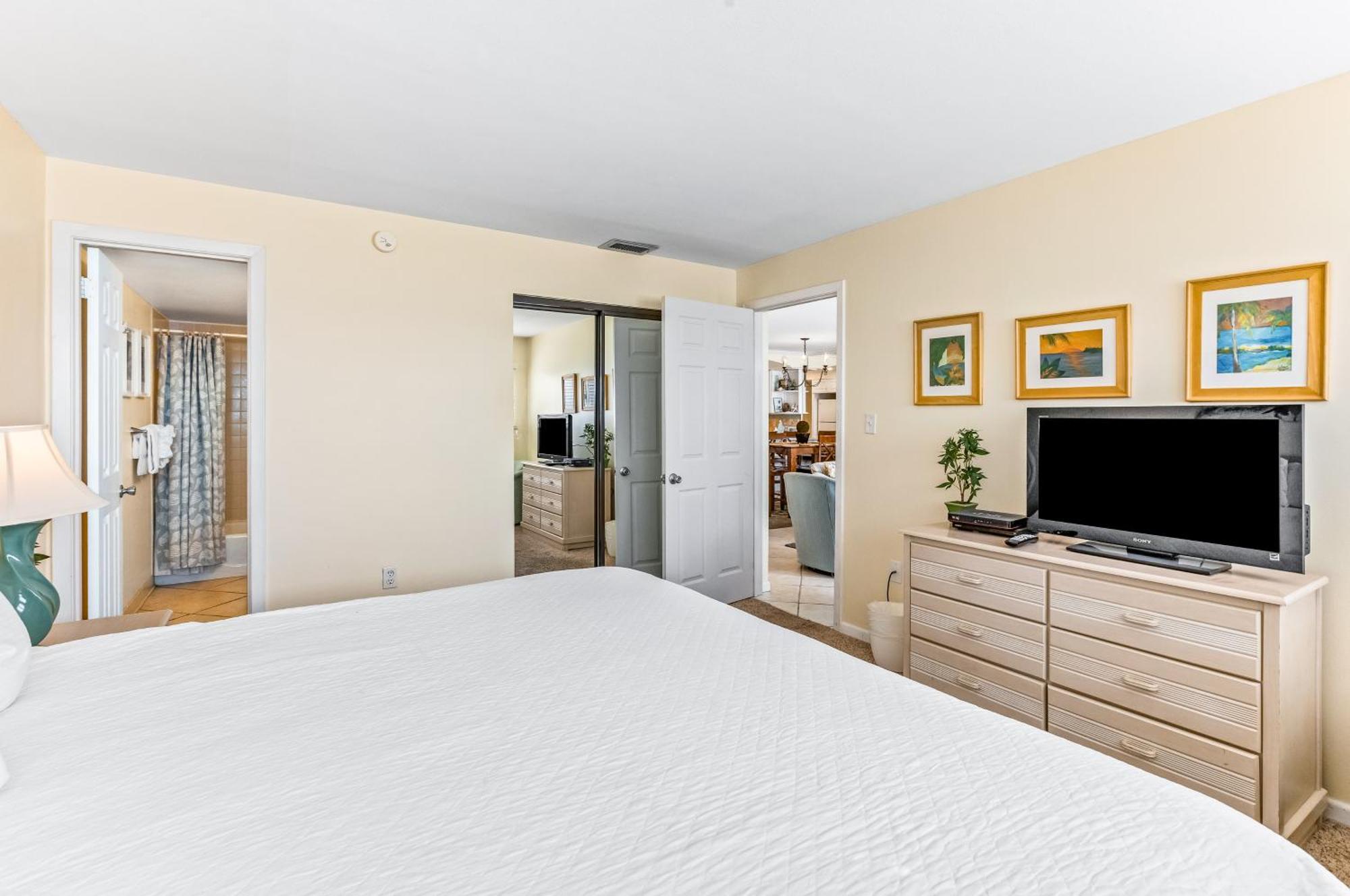 Beach House Destin Room photo